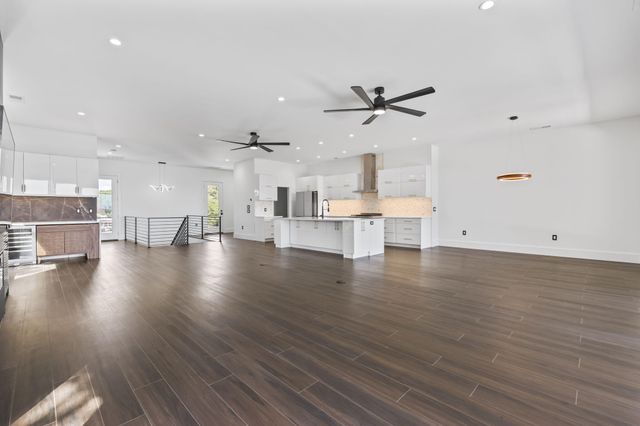 42 Enclave Place, Pawleys Island, SC 29585