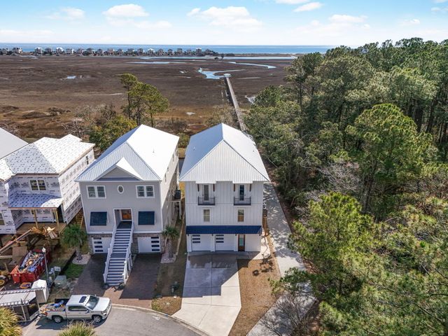 42 Enclave Place, Pawleys Island, SC 29585