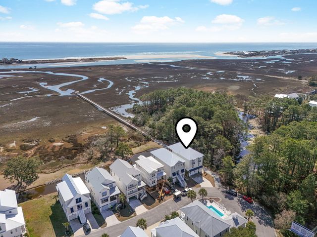 42 Enclave Place, Pawleys Island, SC 29585