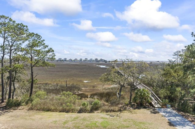 42 Enclave Place, Pawleys Island, SC 29585