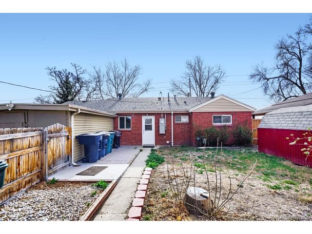 8861 Poze Blvd, Thornton, CO 80229