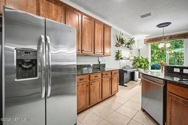 2327 CANEY OAKS Drive, Jacksonville, FL 32218