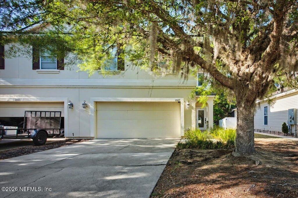 2327 CANEY OAKS Drive, Jacksonville, FL 32218