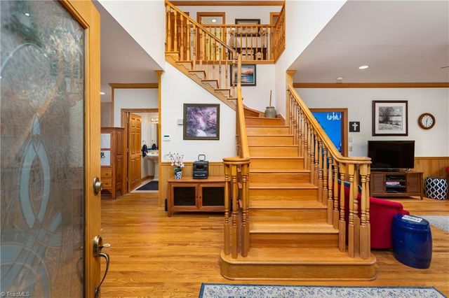 163 Old Hickory Lane, Linville, NC 28646
