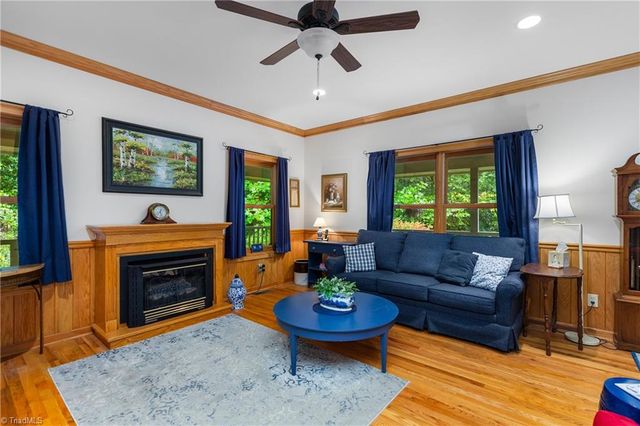 163 Old Hickory Lane, Linville, NC 28646