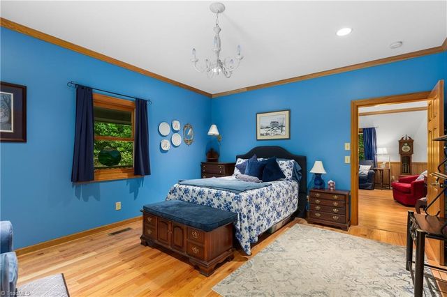 163 Old Hickory Lane, Linville, NC 28646