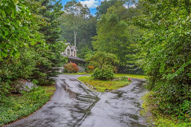 163 Old Hickory Lane, Linville, NC 28646