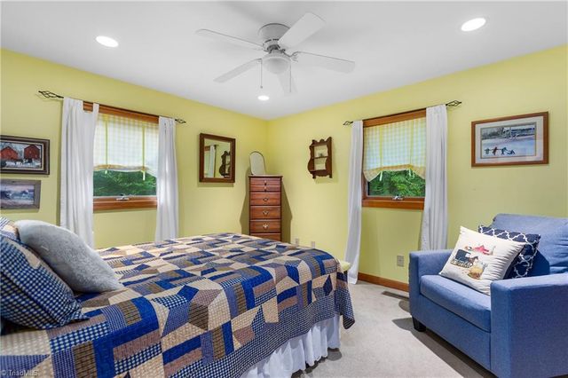 163 Old Hickory Lane, Linville, NC 28646