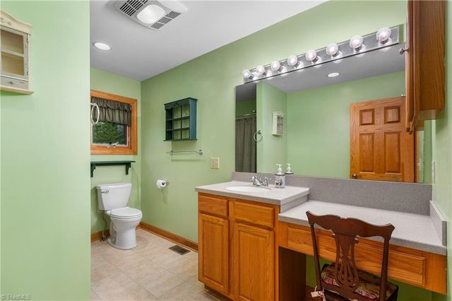 163 Old Hickory Lane, Linville, NC 28646