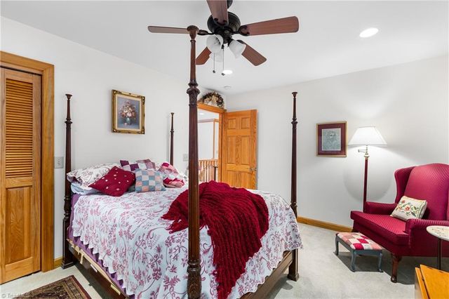 163 Old Hickory Lane, Linville, NC 28646