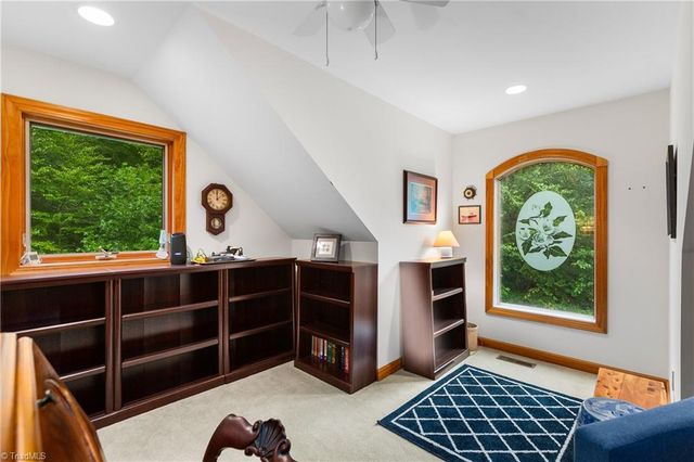 163 Old Hickory Lane, Linville, NC 28646