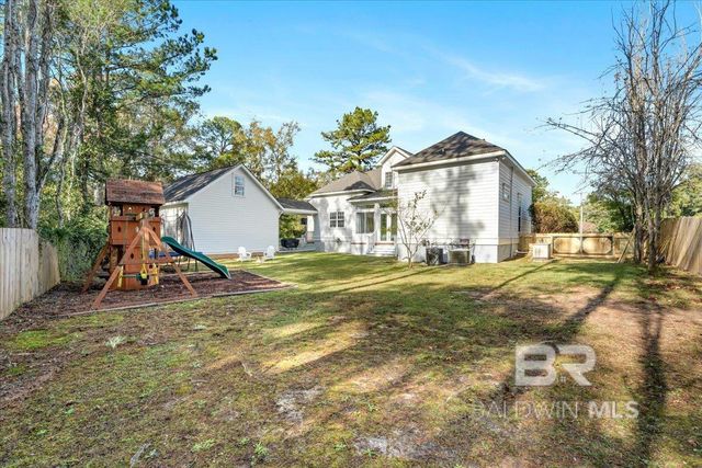 6002 Nelson Drive, Fairhope, AL 36532