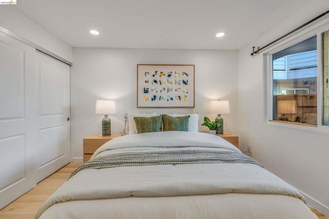 6400 Christie Ave 2112, Emeryville, CA 94608