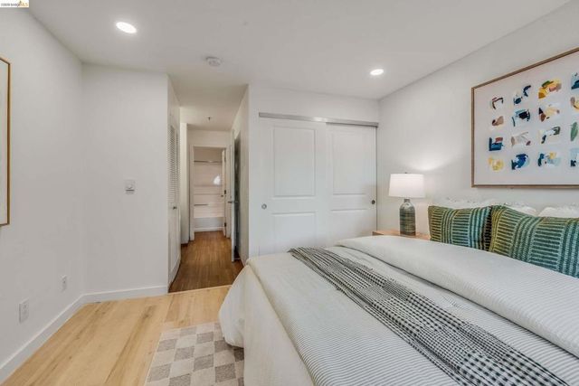 6400 Christie Ave 2112, Emeryville, CA 94608
