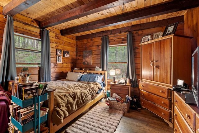 90 Appleton Cir, Fitchburg, MA 01420
