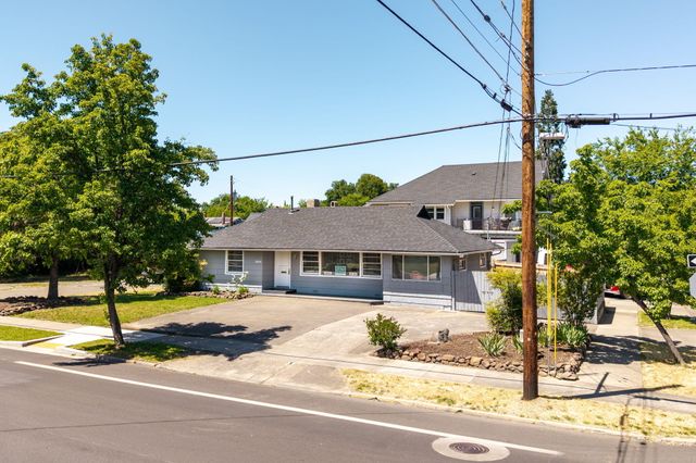 1204 W Main Street, Medford, OR 97501