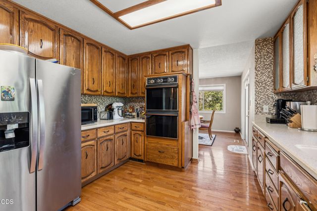 1031 Kristen Drive, Medford, OR 97504