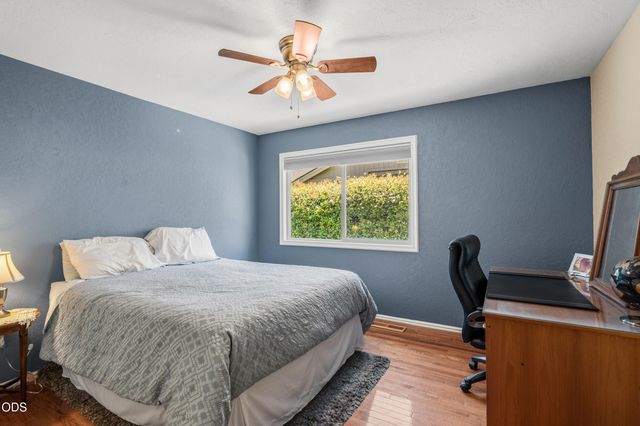 1031 Kristen Drive, Medford, OR 97504