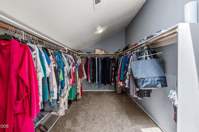 1031 Kristen Drive, Medford, OR 97504