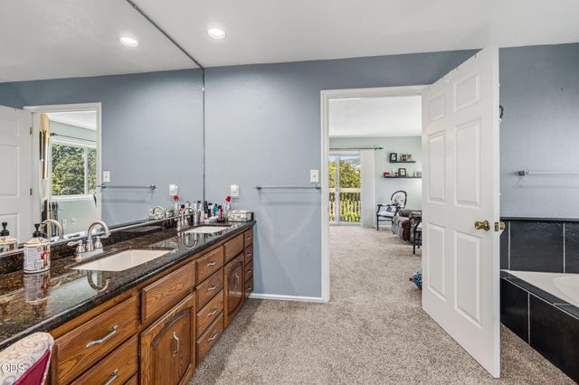 1031 Kristen Drive, Medford, OR 97504