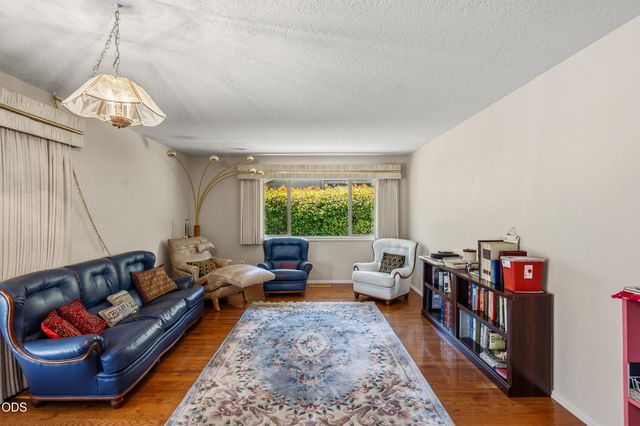1031 Kristen Drive, Medford, OR 97504