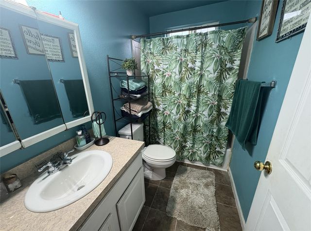 12551 Hammill Path Dr Drive, Houston, TX 77066