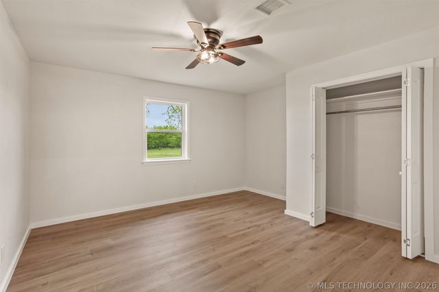 418 W CooWeeScooWee Avenue W, Oologah, OK 74053