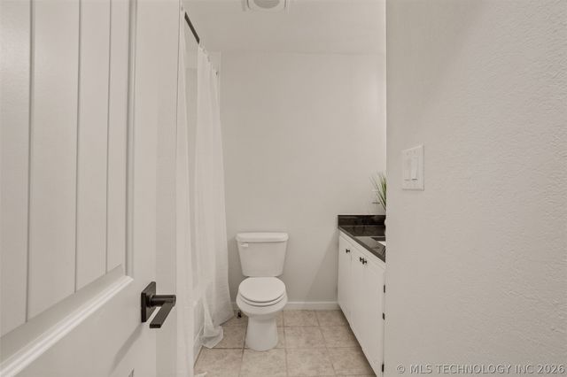 418 W CooWeeScooWee Avenue W, Oologah, OK 74053