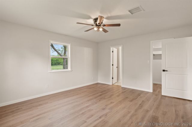 418 W CooWeeScooWee Avenue W, Oologah, OK 74053