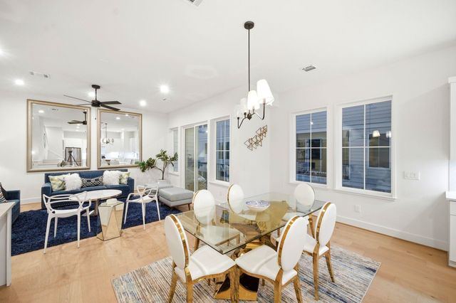 2212 Lou Ellen Lane F, Houston, TX 77018