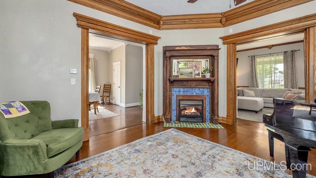 703 Michigan Avenue, Gladstone, MI 49837