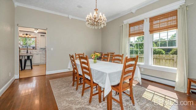 703 Michigan Avenue, Gladstone, MI 49837