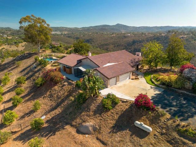 13703 Little Pond Road, Valley Center, CA 92082