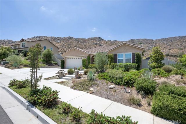 528 Qeweewish, San Jacinto, CA 92582