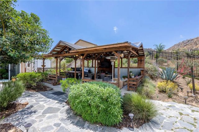 528 Qeweewish, San Jacinto, CA 92582