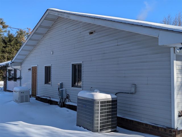 4464 Fisher Estates Lane, Update, MI 48065