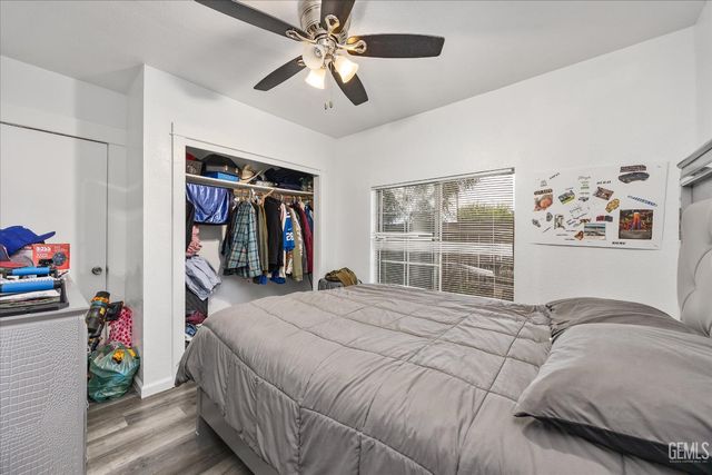 209 Pacific Avenue, Shafter, CA 93263