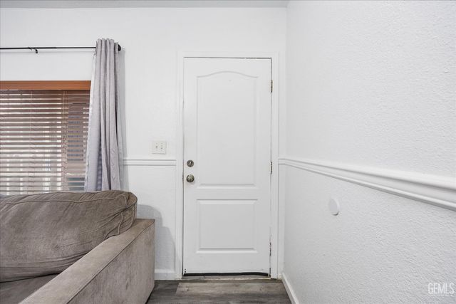 209 Pacific Avenue, Shafter, CA 93263