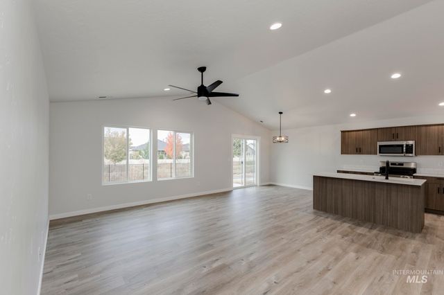 17732 N Boone Peak Ave, Nampa, ID 83687