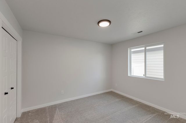 17732 N Boone Peak Ave, Nampa, ID 83687