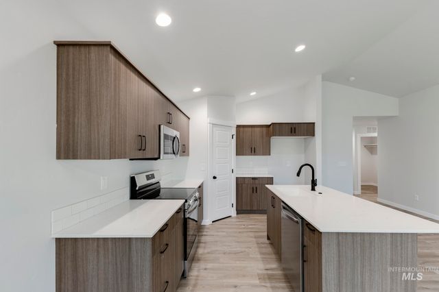 17732 N Boone Peak Ave, Nampa, ID 83687