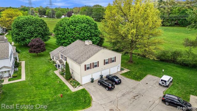 3121 Sunnyside Court, Lake Orion, MI 48360