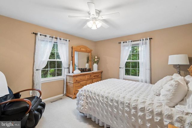 300 CHAPELWOOD LN, Lutherville Timonium, MD 21093