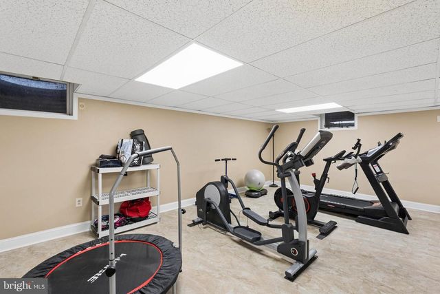 300 CHAPELWOOD LN, Lutherville Timonium, MD 21093