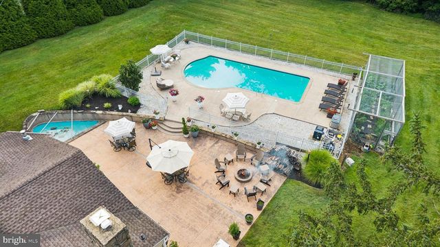 300 CHAPELWOOD LN, Lutherville Timonium, MD 21093
