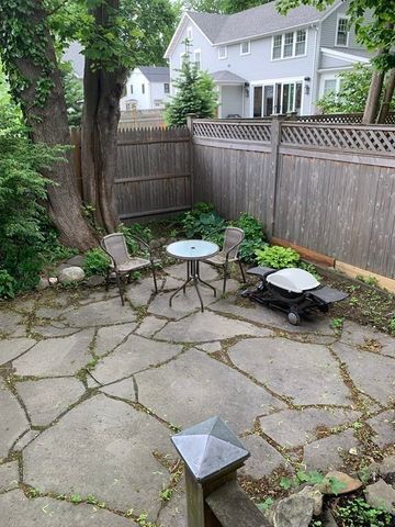 5 Chestnut St 0, Newburyport, MA 01950