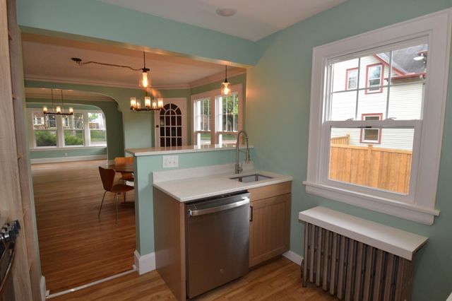 583 Fairview Avenue S, Saint Paul, MN 55116