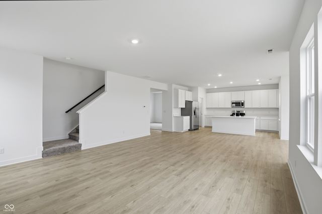 1916 W Addison Drive, Greenfield, IN 46140