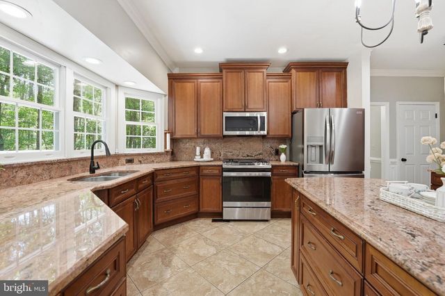 10829 PERRIN CIR, Spotsylvania, VA 22551
