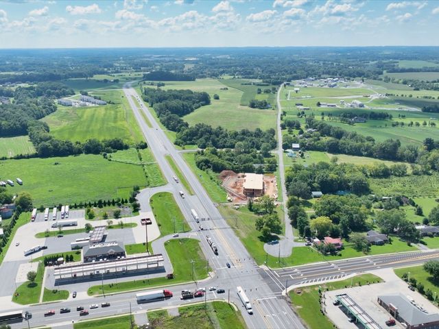233T T G T Rd, Portland, TN 37148